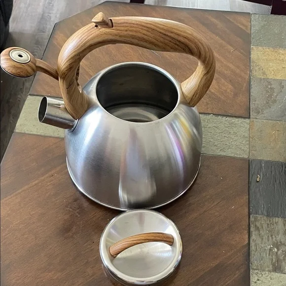 Stainless Steel Kettle with Wooden Handle - Picture 3 of 5